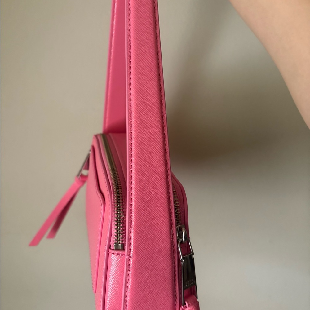 🎉 Marc Jacobs
The Slingshot shoulder bag - Picture 5 of 8